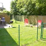 Grosse Terrasse Und Eingezaeunter Garten - Lotsenhus Apartment *