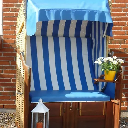 Grosse Terrasse Und Eingezaeunter Garten - Lotsenhus * Gollendorf